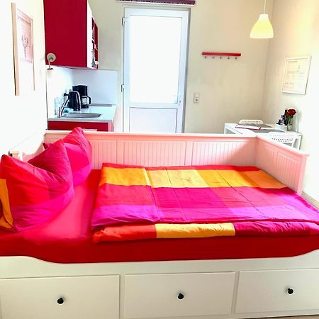 Die Senfbude - Klein Aber Fein - Wunderschoenes Studio-Apartment Mit Terrasse Und Stellplatz Leipzig Extérieur photo