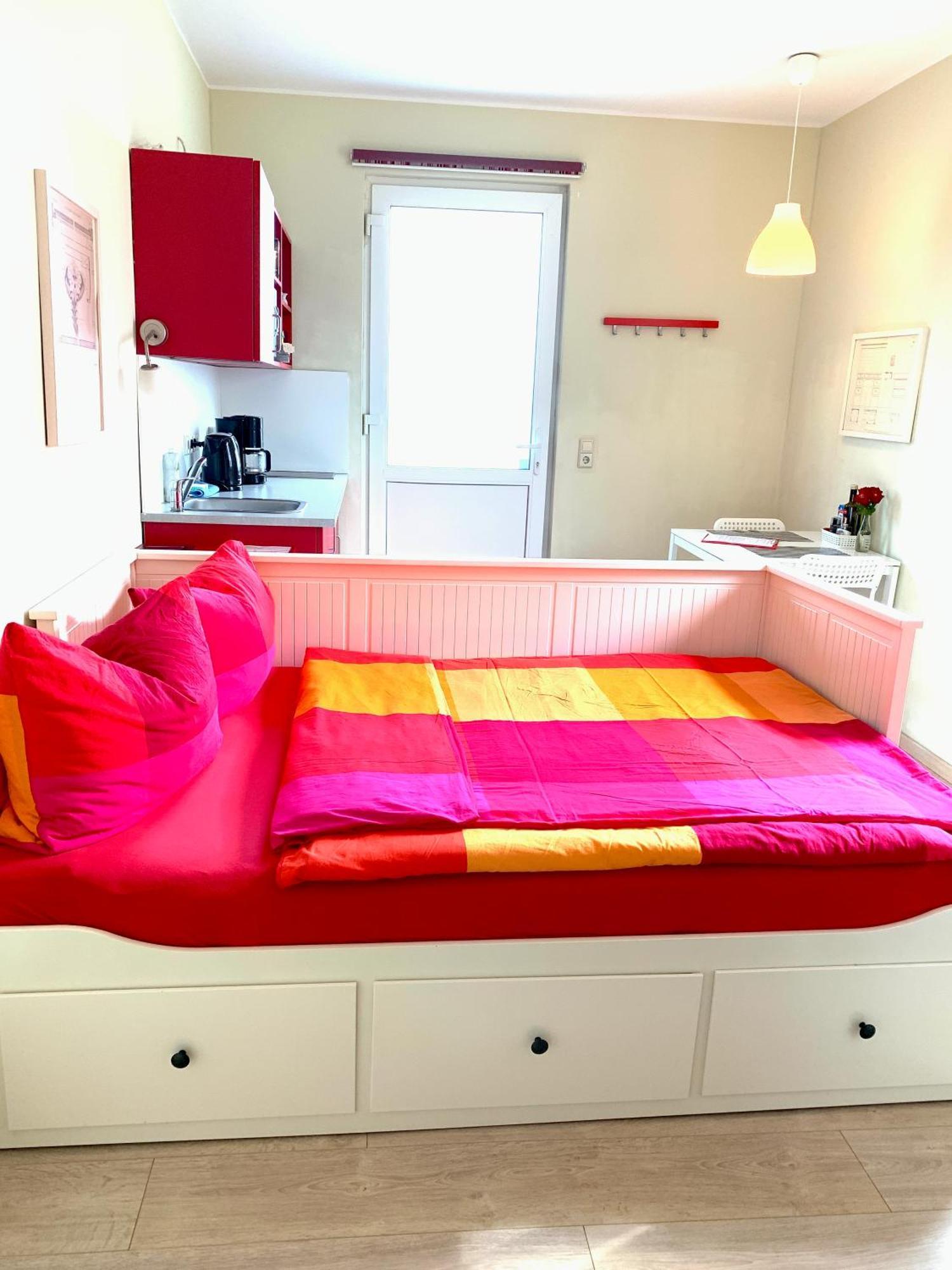 Die Senfbude - Klein Aber Fein - Wunderschoenes Studio-Apartment Mit Terrasse Und Stellplatz Leipzig Extérieur photo